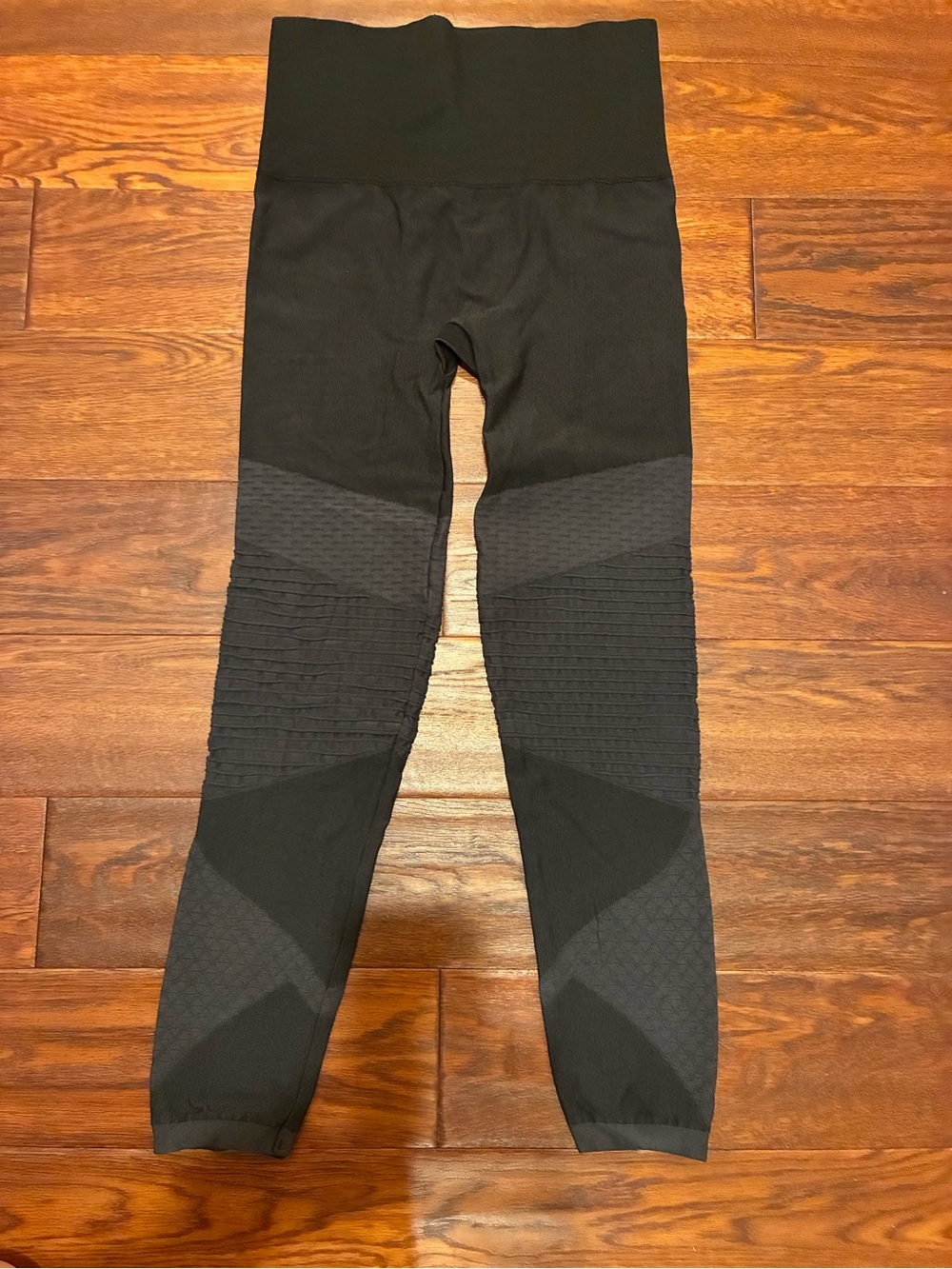 SPANX Black Women's Textured High-Waist Leggings